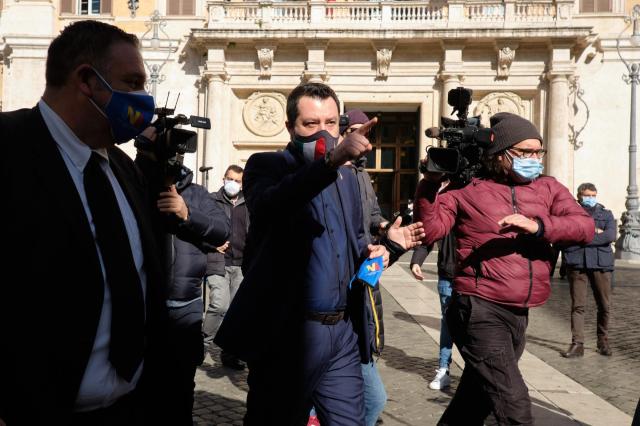 Governo Draghi, Salvini sfida il M5s