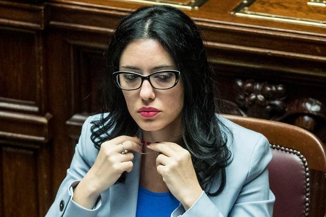 Azzolina passa il testimone dell'Istruzione a Bianchi