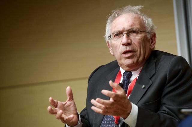 Maturit&agrave; 2023, l'ex Ministro Bianchi contro la traccia che lo riguarda: "Inaudito, le tracce si danno sui fatti". Il TESTO completo