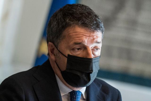Renzi, per l'ex segretario del Pc: "Contro Conte ha operato come un serial killer"