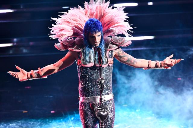 Sanremo, Monica Guerritore: 'Achille Lauro, come David Bowie'