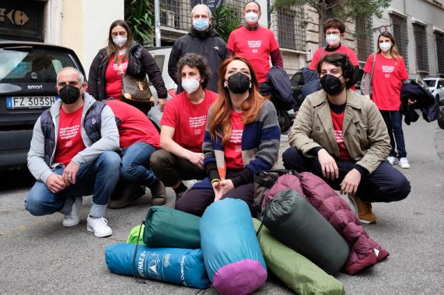 Crisi Pd, Sardine al Nazareno