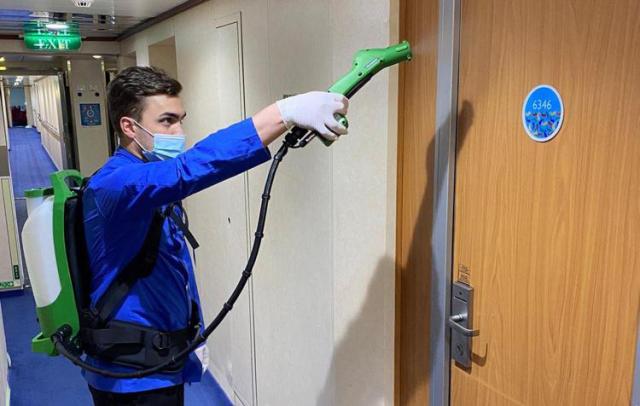 Covid, Moby, Tirrenia e Toremar, viaggiare in sicurezza con care manager e zainetti sanificatori