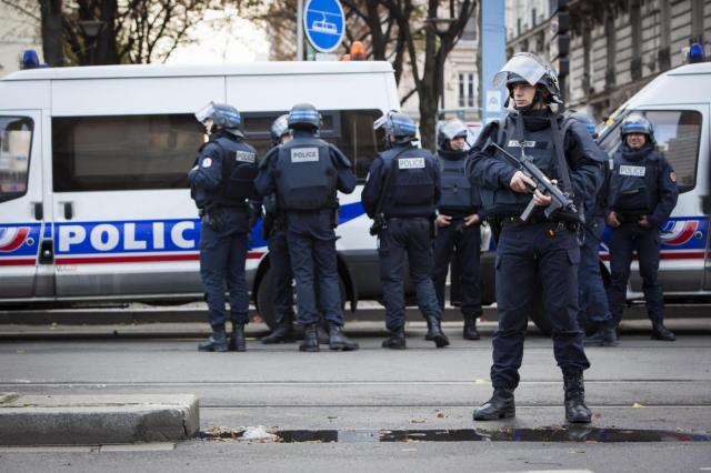 Terroristi rossi arrestati in Francia: sono gi&agrave; liberi, fa parte della "strategia italiana"