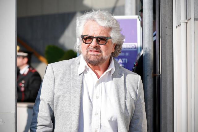 Grillo e il presunto stupro, parla la ragazza: "Mi ha spinto contro la parete e..."