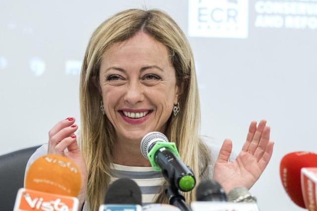 Sondaggi politici 3 maggio 2021 di Swg: Meloni prova il sorpasso al Pd