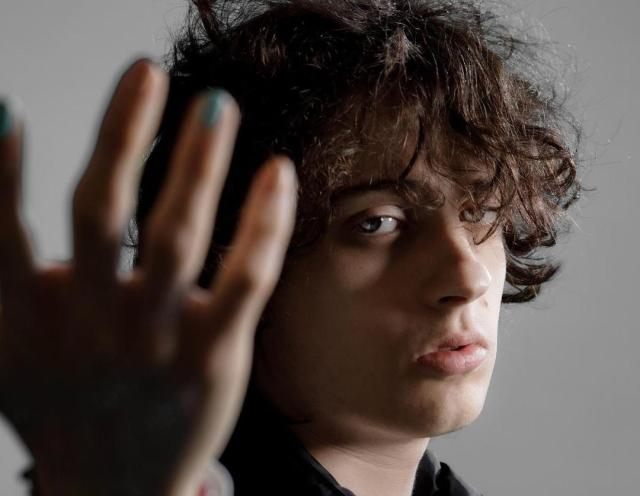 Amici 2021, Sangiovanni e Giulia: il suo album non &egrave; dedicato a lei. La verit&agrave;