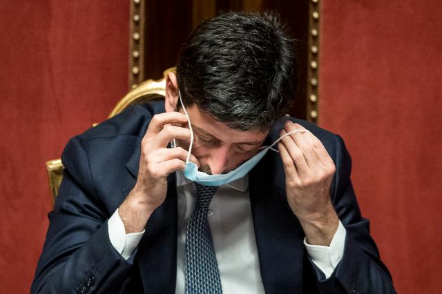 Covid, Speranza annuncia data per la fine dello stato d'emergenza in Italia