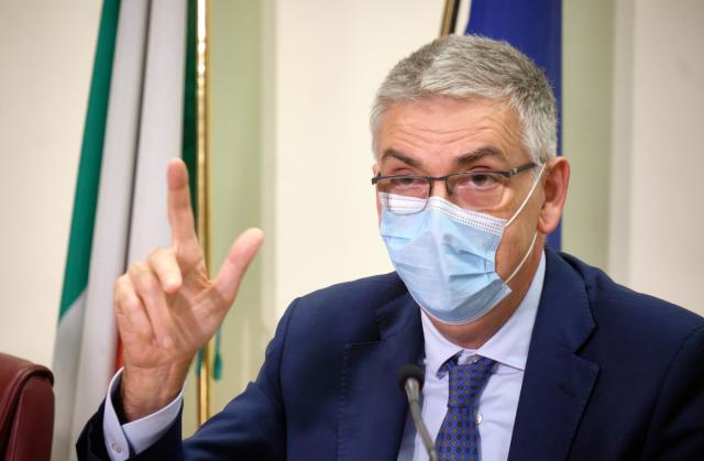 Covid in Italia, Brusaferro: "Curva dei casi tra le pi&ugrave; basse dei Paesi Ue"