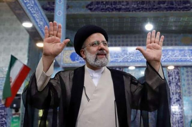 Iran, Ebrahim Raisi in testa con il 62% dei voti: ecco chi &egrave; l'ultraconservatore 
