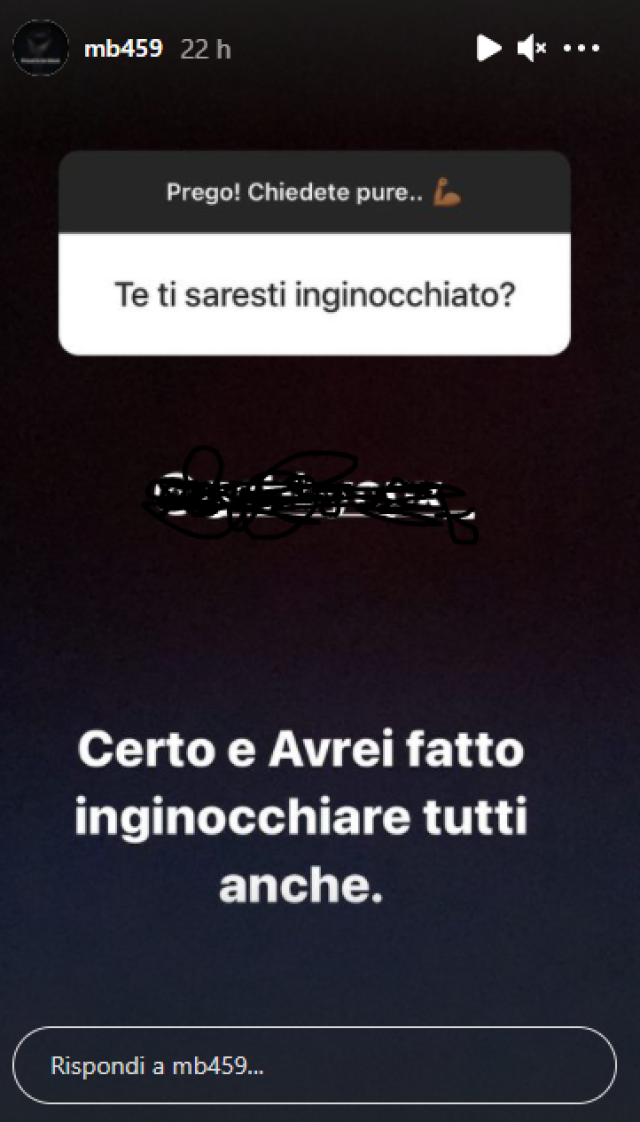 La storia Instagram dove Mario Balotelli risponde alle domande dei tifosi