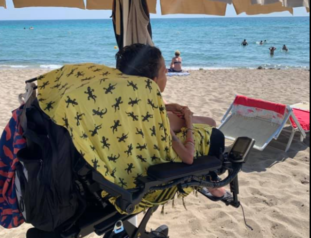 Ryanair, disabile bloccata a Cagliari: "Come se mi avessero tagliato le gambe"