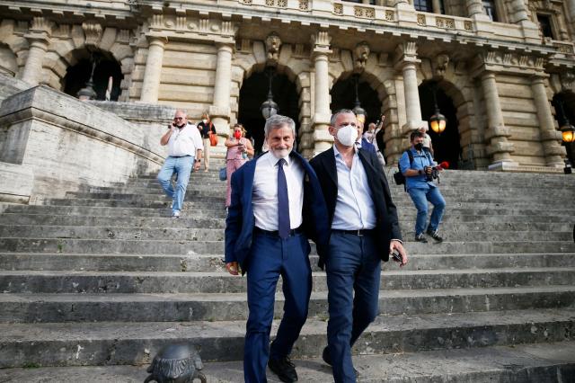 Mafia Capitale, Alemanno assolto: "L'inchiesta aveva generato la Raggi"