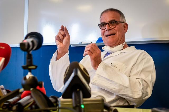 Covid, Zangrillo: "Virus &egrave; clinicamente morto. Basta allarmismi e no green pass"