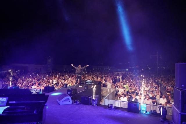 Olanda, focolaio al Festival di Utrecht: si poteva entrare solo con il Green Pass 