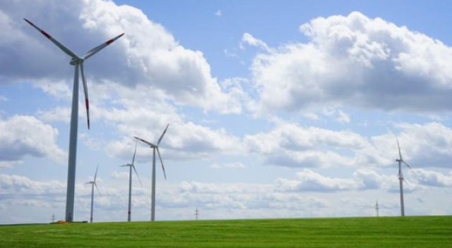 Green economy: miliardi di dollari buttati sul piatto per un totale non senso