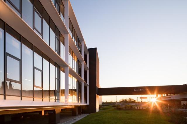 Salvatore Ferragamo partnership con Alphabet di BMW Group per la mobilit&agrave; aziendale e sostenibile