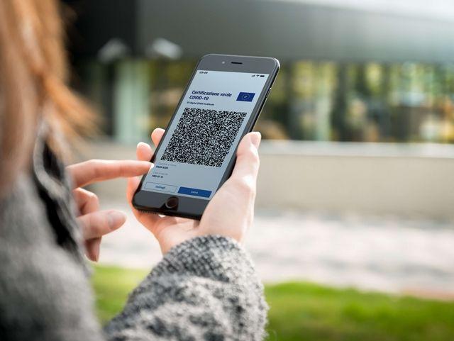 Green pass obbligatorio al via, cosa cambia da domani