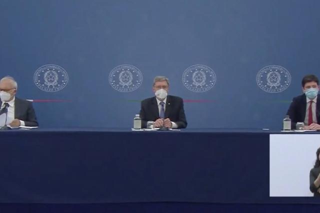 Green Pass scuola e trasporti, Speranza: "Investire sul pass per tutelare la libert&agrave;"