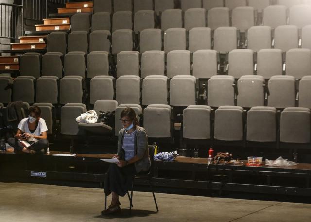 Green Pass obbligatorio a scuola: "Multe salatissime ai presidi che non controllano"