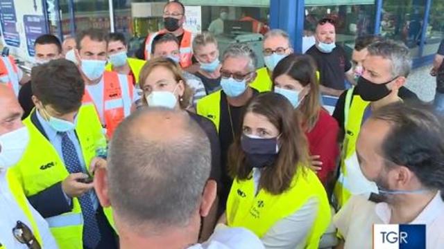 Imprese: dopo i disastri GKN e Whirpool si pensa a un piano anti delocalizzazioni