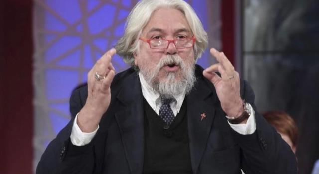 Vaccino Covid, Meluzzi: "Me ne hanno proposto uno falso ma non sono un sorcio"