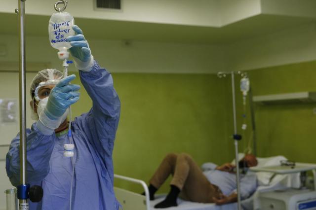 Covid, Aifa verso il via libera alla vendita dell'antivirale Paxlovid in farmacia