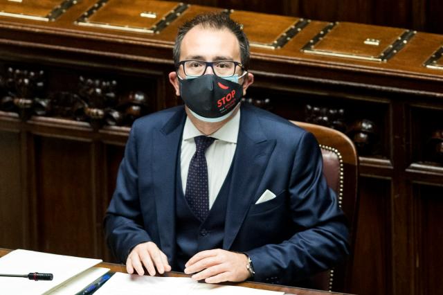 Bonafede si sposa, matrimonio blindato tra vip e "giganti" del Movimento 5 stelle