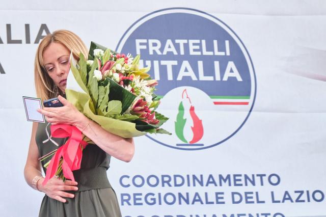 Conferenza stampa Draghi, Meloni: "Surreale. Nessuno d'accordo con quello che ha detto"