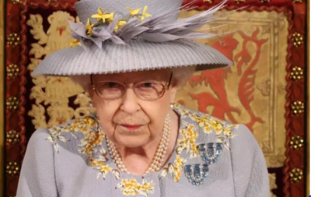 Regina Elisabetta e Filippo: la Sovrana manda una lettera agli studenti del Molise