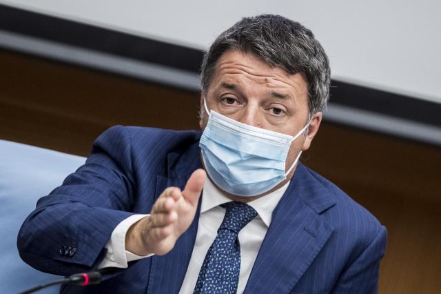 Matteo Renzi: "Posizione della destra su Green pass inspiegabile"