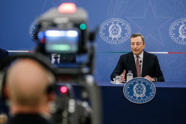 Green pass e tamponi, Draghi 'litiga' con i sindacati: &ldquo;Non possono essere gratis&rdquo;