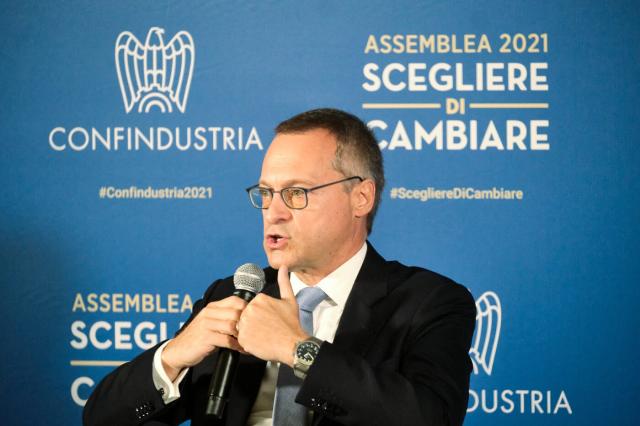 Bonomi senza laurea, in Luiss come vicepresidente per aggirare il vincolo: ipotesi Marcegaglia al vertice