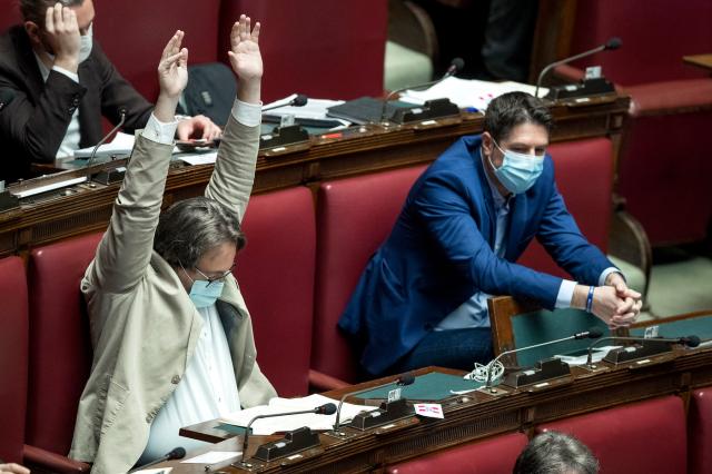 Morisi, Lezzi (Lega): "Non ha inventato lui odio online, ma Pd e M5s"