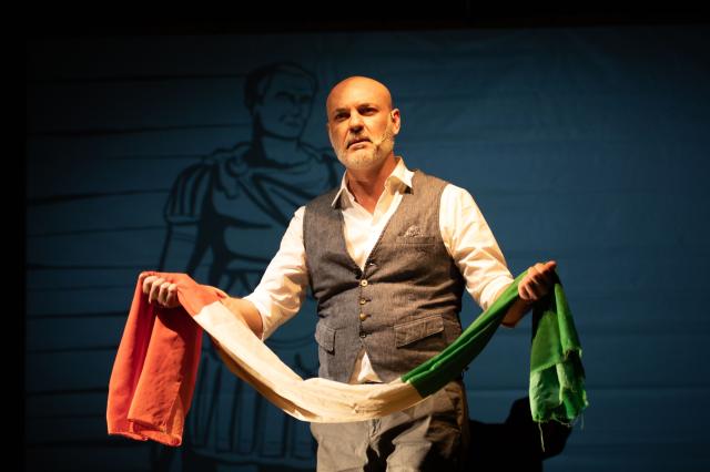 Teatro Manzoni: Edoardo Sylos Labini in 'Il Sistema'