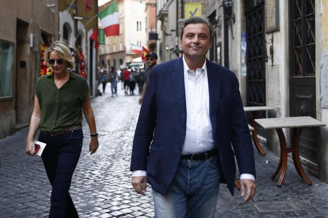 Elezioni Roma, Calenda: "Voto Gualtieri, ma solo se taglia fuori i grillini"