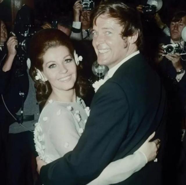 Luisa Mattioli morta: addio all'ex moglie di Roger Moore