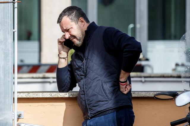 Salvini contro Letta: "Mettere fuorilegge tutte realt&agrave; violente, non solo i fascisti"