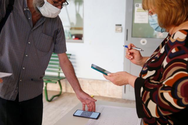 Green Pass, tre indiscutibili punti deboli: falso senso di sicurezza, non spinge a vaccinarsi ed &egrave; pericoloso