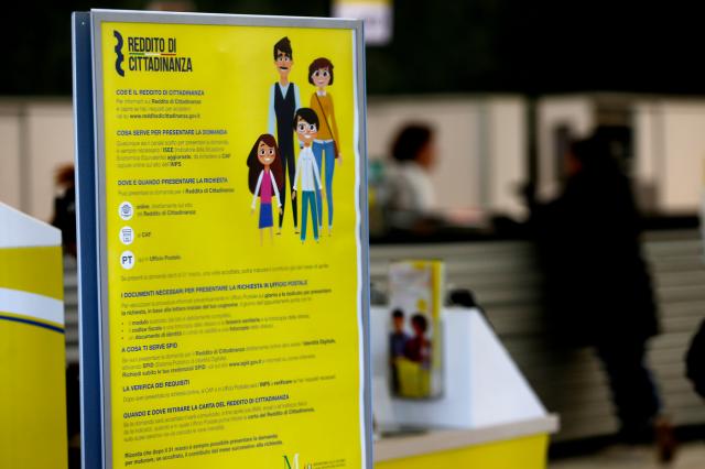 Reddito cittadinanza, si va verso modifica: pronta la discussione in Cdm