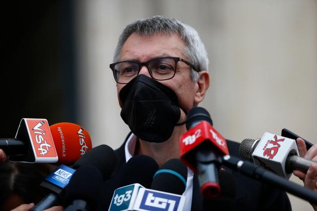 Roma, sindacati in piazza. Landini: "Difendiamo la democrazia"