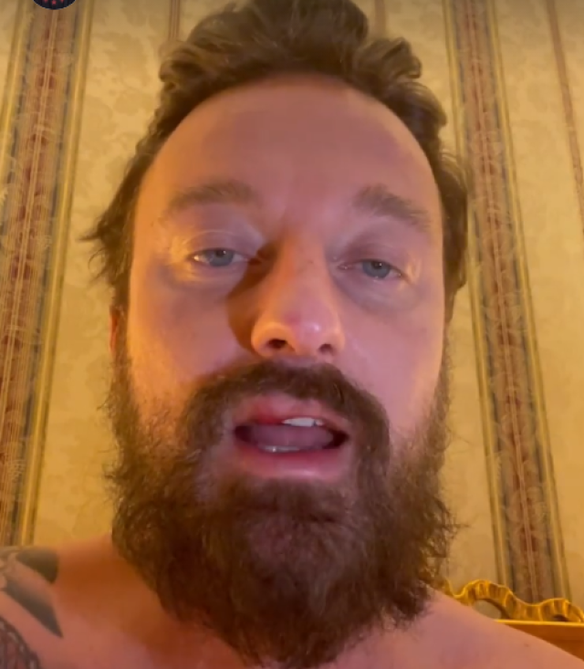 Francesco Facchinetti preso a pugni da Conor McGregor: "Sono qui per miracolo"