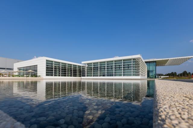 Philip Morris inaugura il Centro per l&rsquo;Eccellenza Industriale: una fabbrica del futuro innovativa e sostenibile