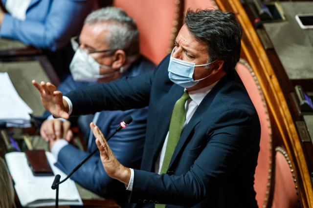 Pil Italia in crescita, Renzi: "Draghi al posto di Conte ci ha salvato"