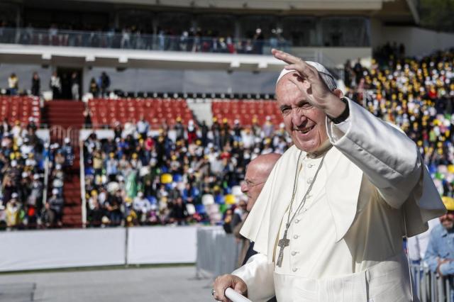 Clima, l'appello di Papa Francesco: "Dobbiamo seguire la guida dei bambini"