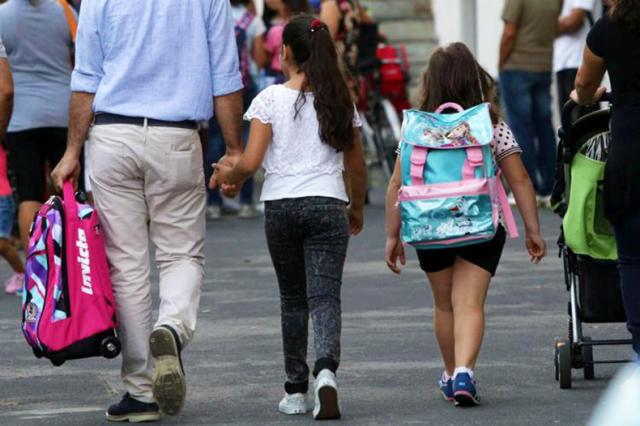 Assegno unico, da 50 a 180 euro: maggiorazioni per il terzo figlio