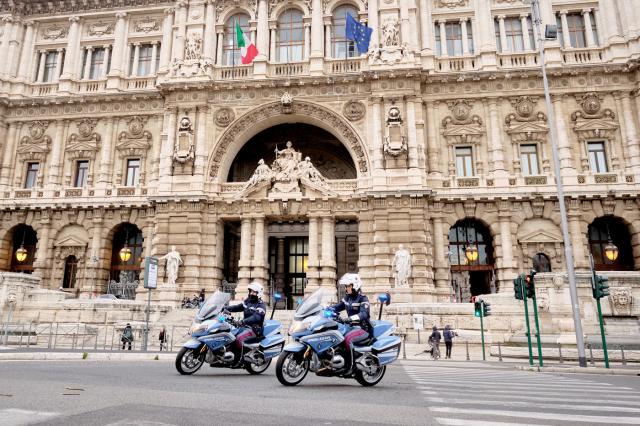 Divorzio e separazione insieme in un giorno, la Cassazione: "Ok alla domanda congiunta e cumulativa"