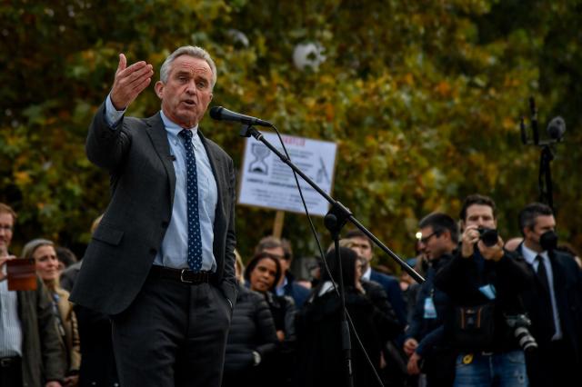 Chi &egrave; Bob Jr. Kennedy: moglie, figli, foto, frasi e discorso contro il Green pass