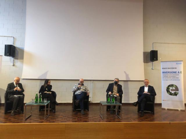 "Inversione a E" di Renato Mazzoncini (A2A): la sfida della mobilit&agrave; sostenibile  a Bookcity Milano 2021