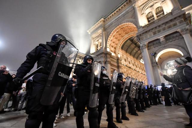 Covid, dall'Europa all'Asia e dalle Americhe all'Oceania le piazze insorgono contro vaccini e restrizioni